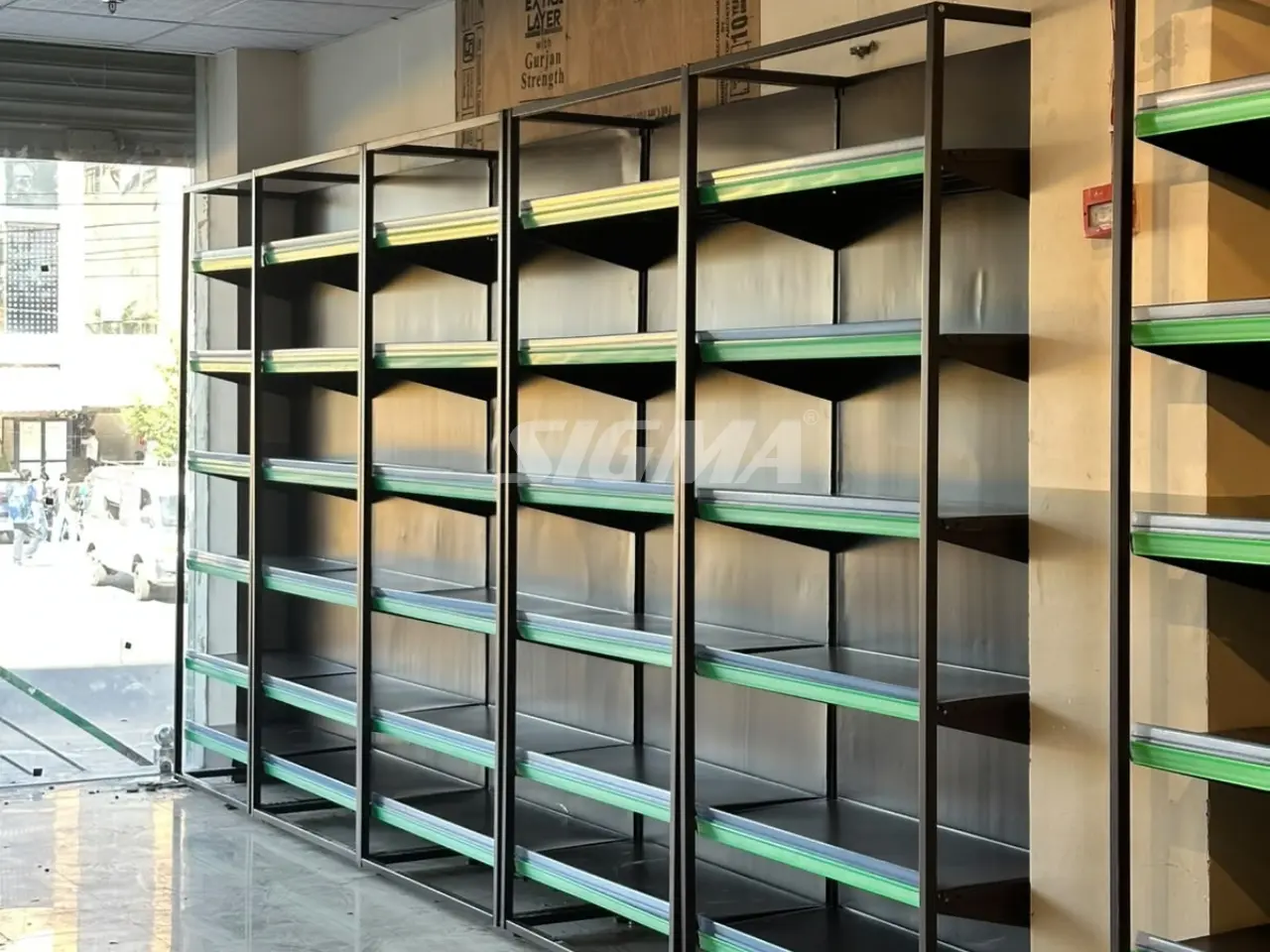 185313468_premium-Display-Racks-Jaipur3.webp