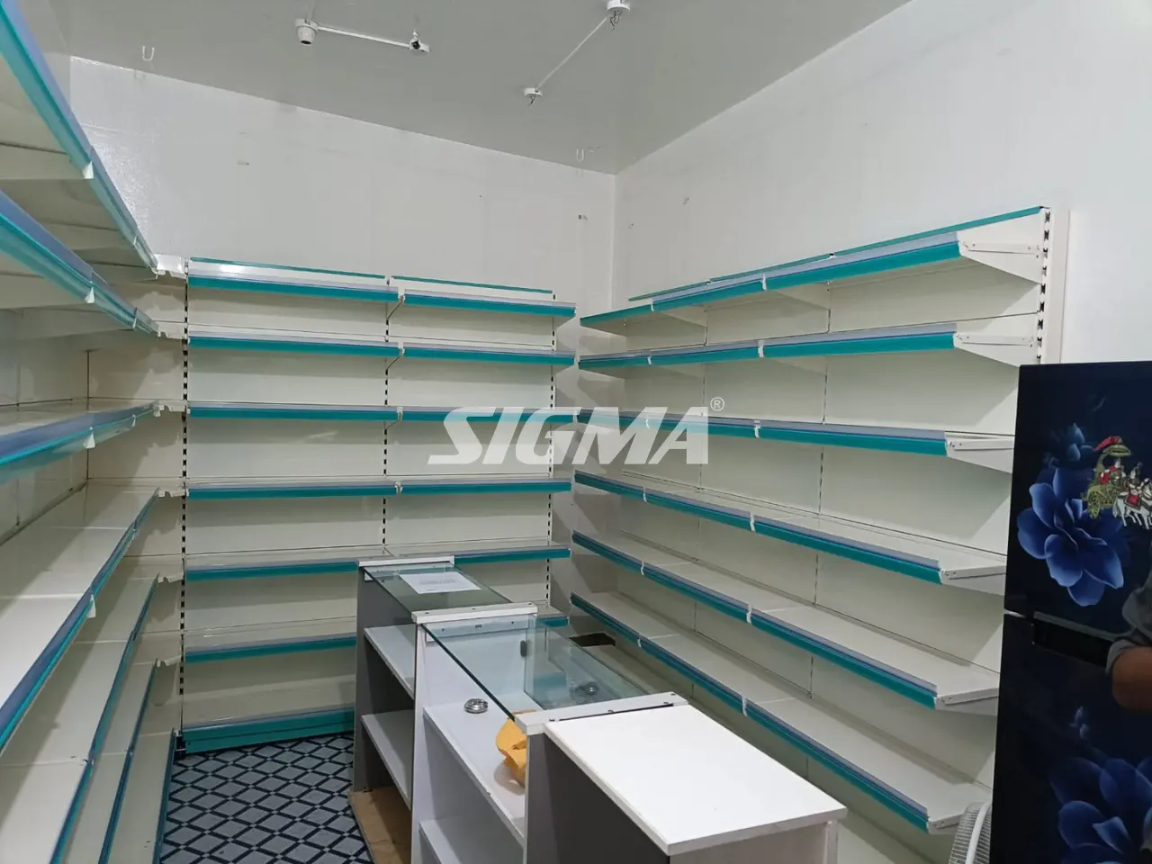 220920955_retail-display-Racks-Bangalore2.webp