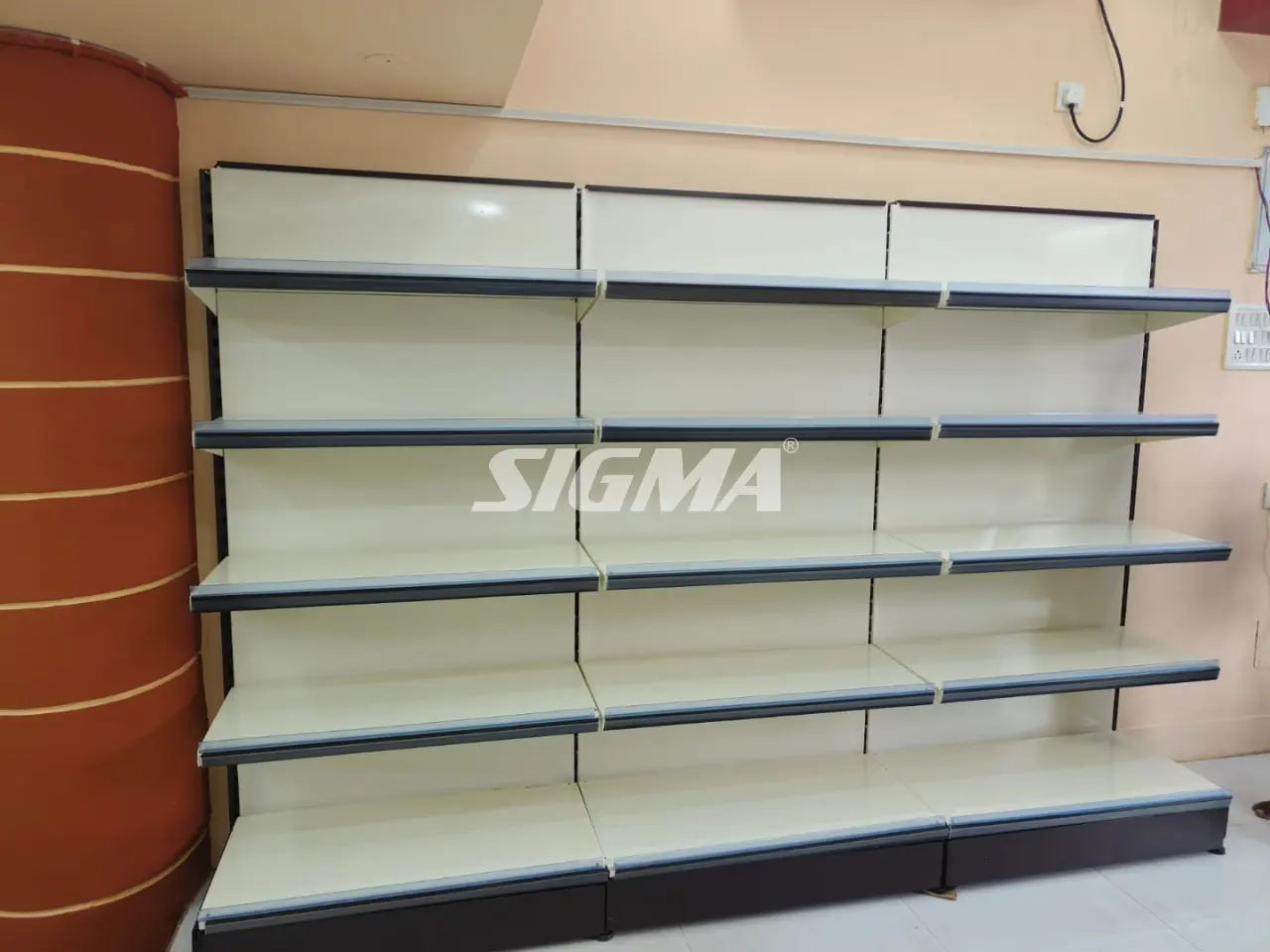 547031744_premium-retail-display-Racks-for-shop-in-Ranchi.webp