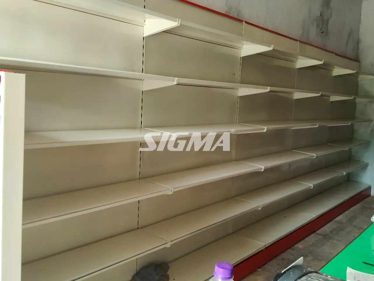 826876161_Retail-Racks-in-Bangalore1.webp