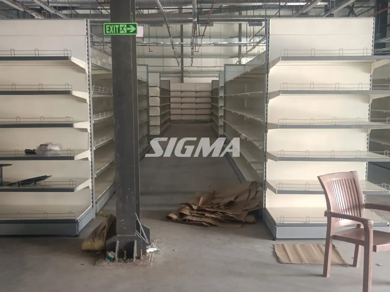 941297006_premium-center-display-Racks-gujarat.webp