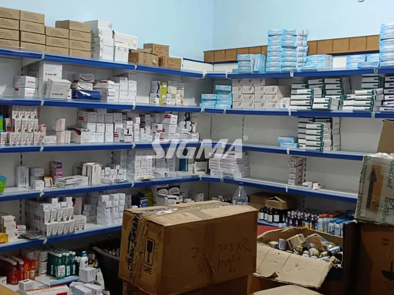 976923986_Pharmacy-Display-Racks-Ranchi2.webp