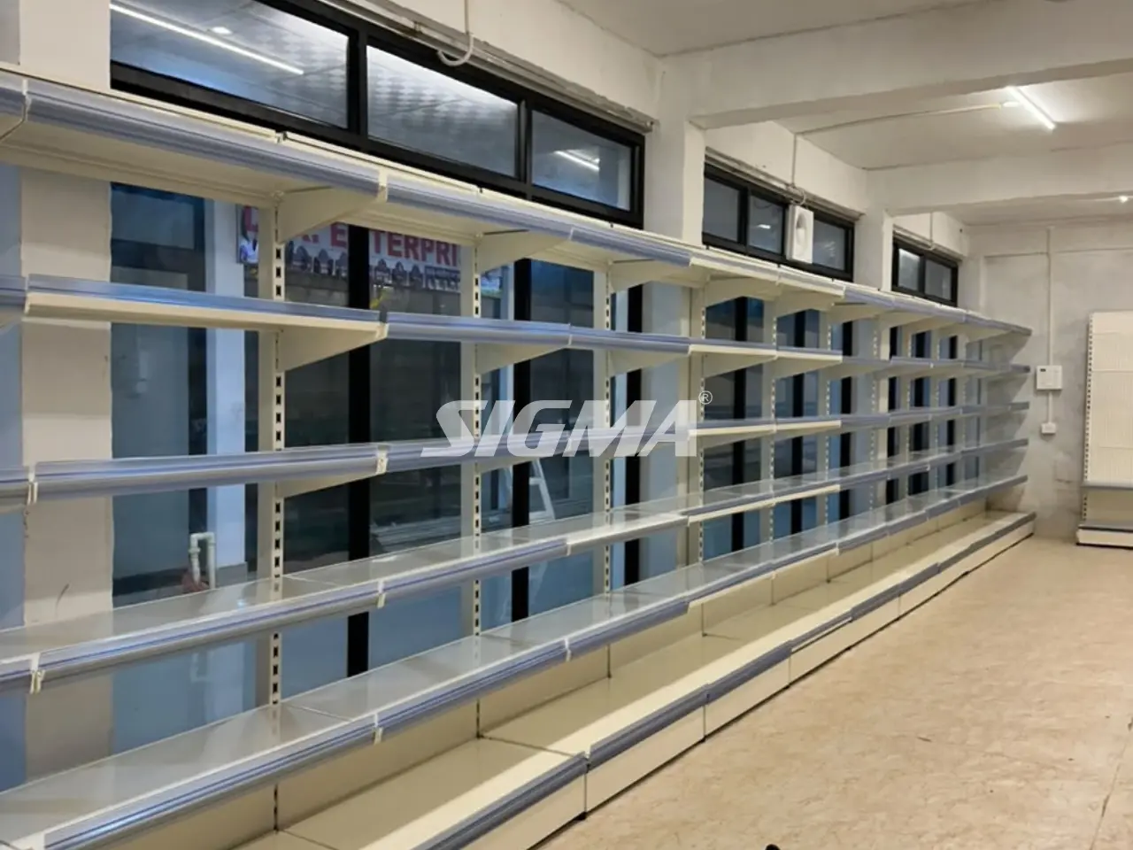 979252585_Supermarket-Display-Rack-Amethi1.webp
